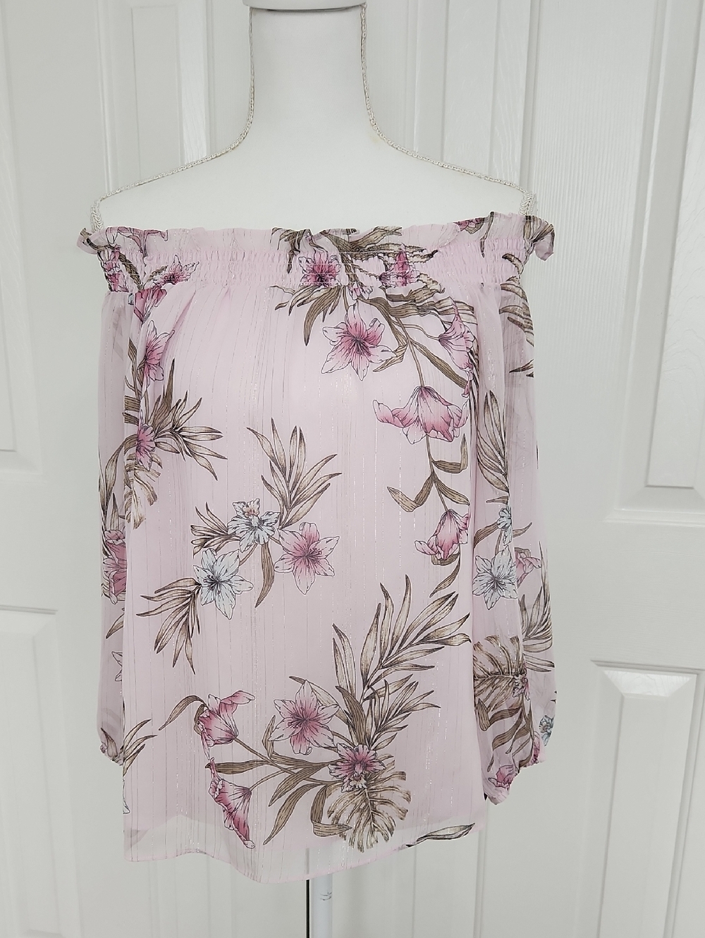 WHBM Floral Off Shoulder Blouse Medium Pink Romantic Gold Pinstripe
